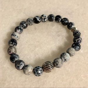 🔸NWT🔸 Navy Blue Faceted Agate Beaded Bracelet
